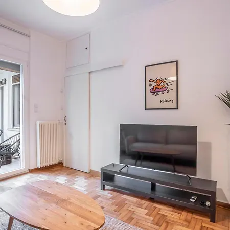 Jardin Maison: Amazing 2br In Koukaki Apartment Athens