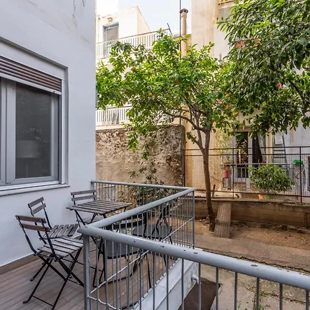 Jardin Maison: Amazing 2br In Koukaki Apartment