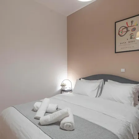 Apartment Jardin Maison: Amazing 2br In Koukaki *